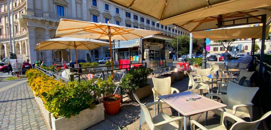 Piazza della Repubblica, storico Bar in vendita