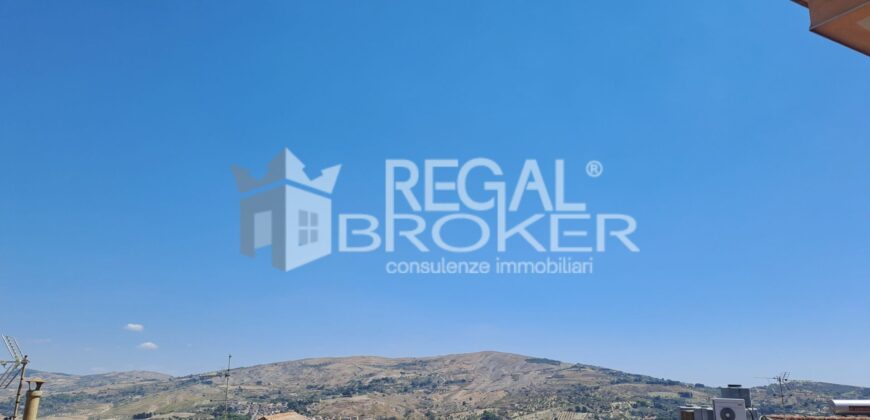 Aragona, appartamento divisibile in due unità immobiliari