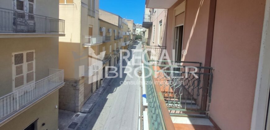 Aragona, appartamento divisibile in due unità immobiliari