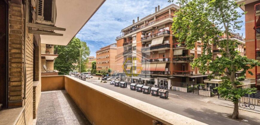 Roma Ostia, appartamento quadrilocale